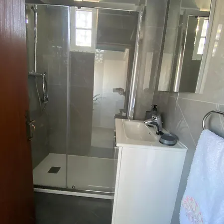 Ferienhaus Moradia Olival- Bbq, 2 Quartos, Quintal