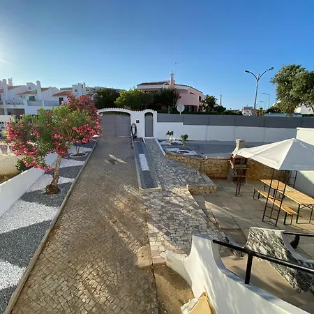 Moradia Olival- Bbq, 2 Quartos, Quintal 阿尔布费拉