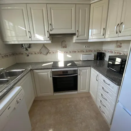 Moradia Olival- Bbq, 2 Quartos, Quintal Сasa de vacaciones Albufeira