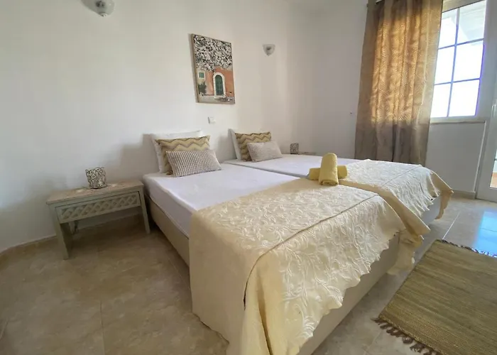 Moradia Olival- Bbq, 2 Quartos, Quintal Ferienhaus